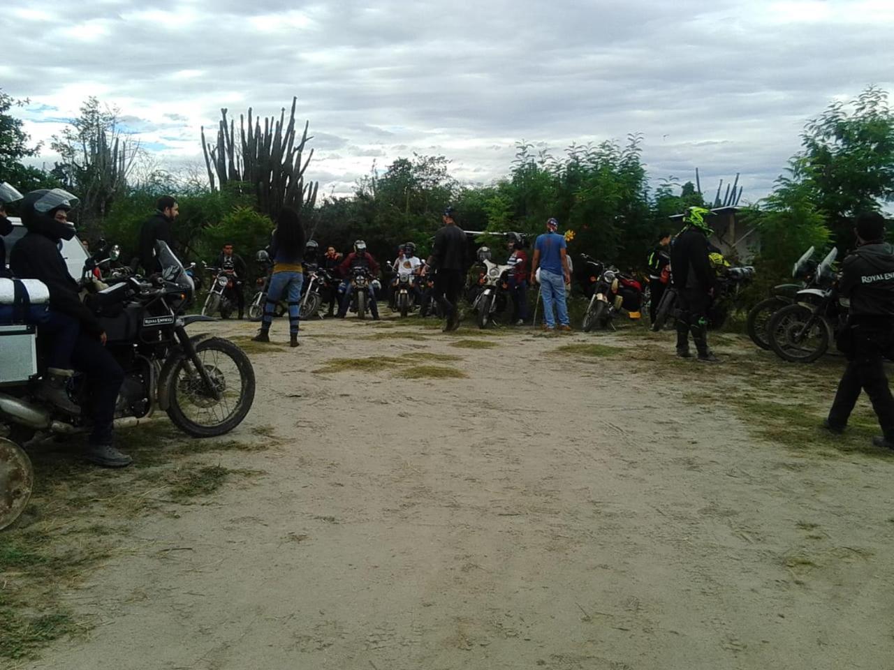 Alojamiento Casa De Campo Los Cactus Villavieja Buitenkant foto